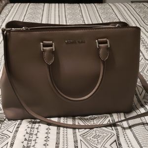 🔥 Sale Savannah satchel Large